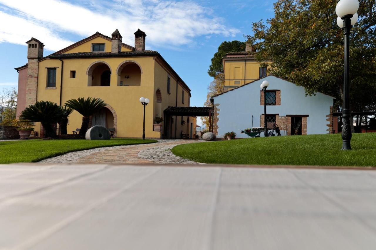 Hotel Corte Dei Tini Teramo Zewnętrze zdjęcie